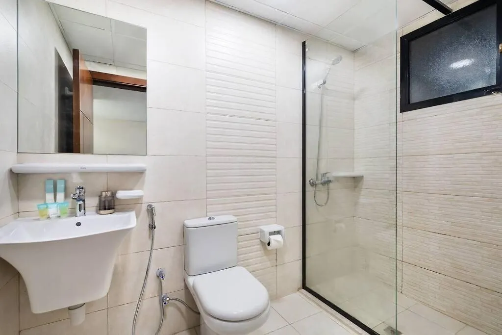 Luxury 1Br With Balcony - Pool Apartment Dubai United Arab Emirates