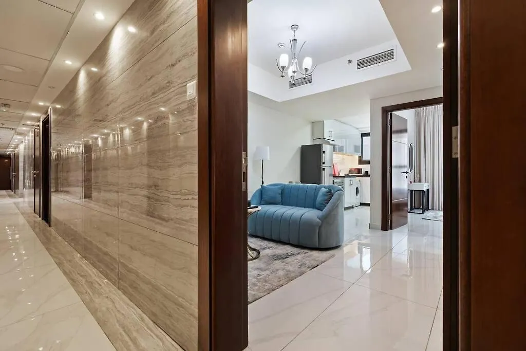 Luxury 1Br With Balcony - Pool Apartment Dubai