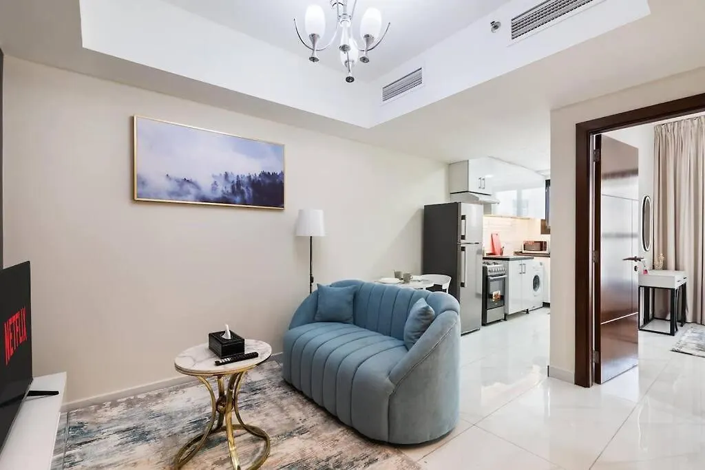 Luxury 1Br With Balcony - Pool Apartment Dubai